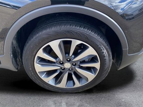 Certified 2022 Buick Encore Preferred w/ Safety Package image 17