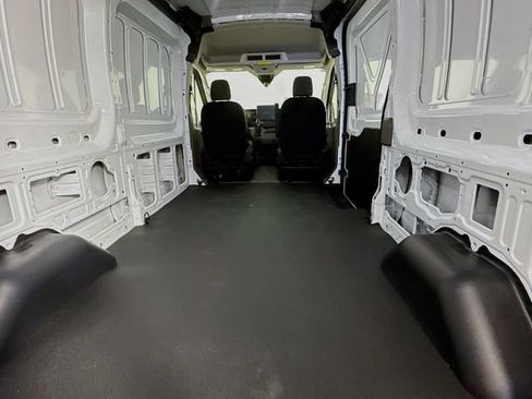 New 2026 Ford Transit 250 148 Medium Roof Extended AWD image 22