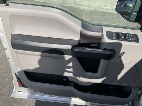 Used 2017 Ford F150 XL w/ Equipment Group 101A Mid image 14