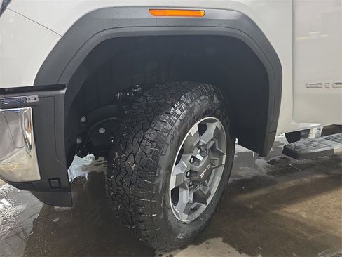 New 2026 GMC Sierra 2500 SLT w/ SLT Premium Package image 31