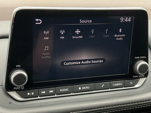 Used 2023 Nissan Rogue SL image 30