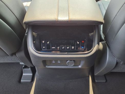 New 2025 Nissan Armada PRO-4X w/ Pro-4X Premium Package image 8