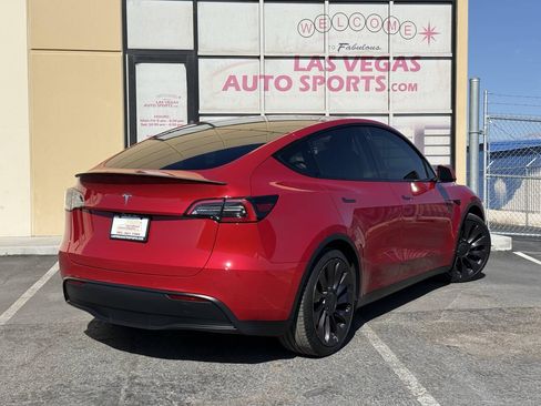 Used 2022 Tesla Model Y Performance AWD/4WD image 7