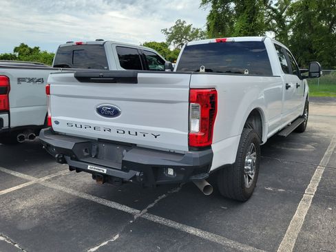 Used 2019 Ford F250 XL w/ Power Equipment Group RWD image 5