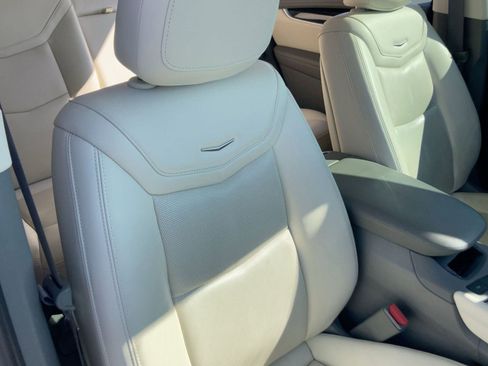 Used 2021 Cadillac XT6 Premium Luxury image 24