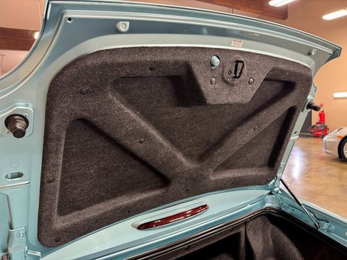 Used 2002 Ford Thunderbird image 73