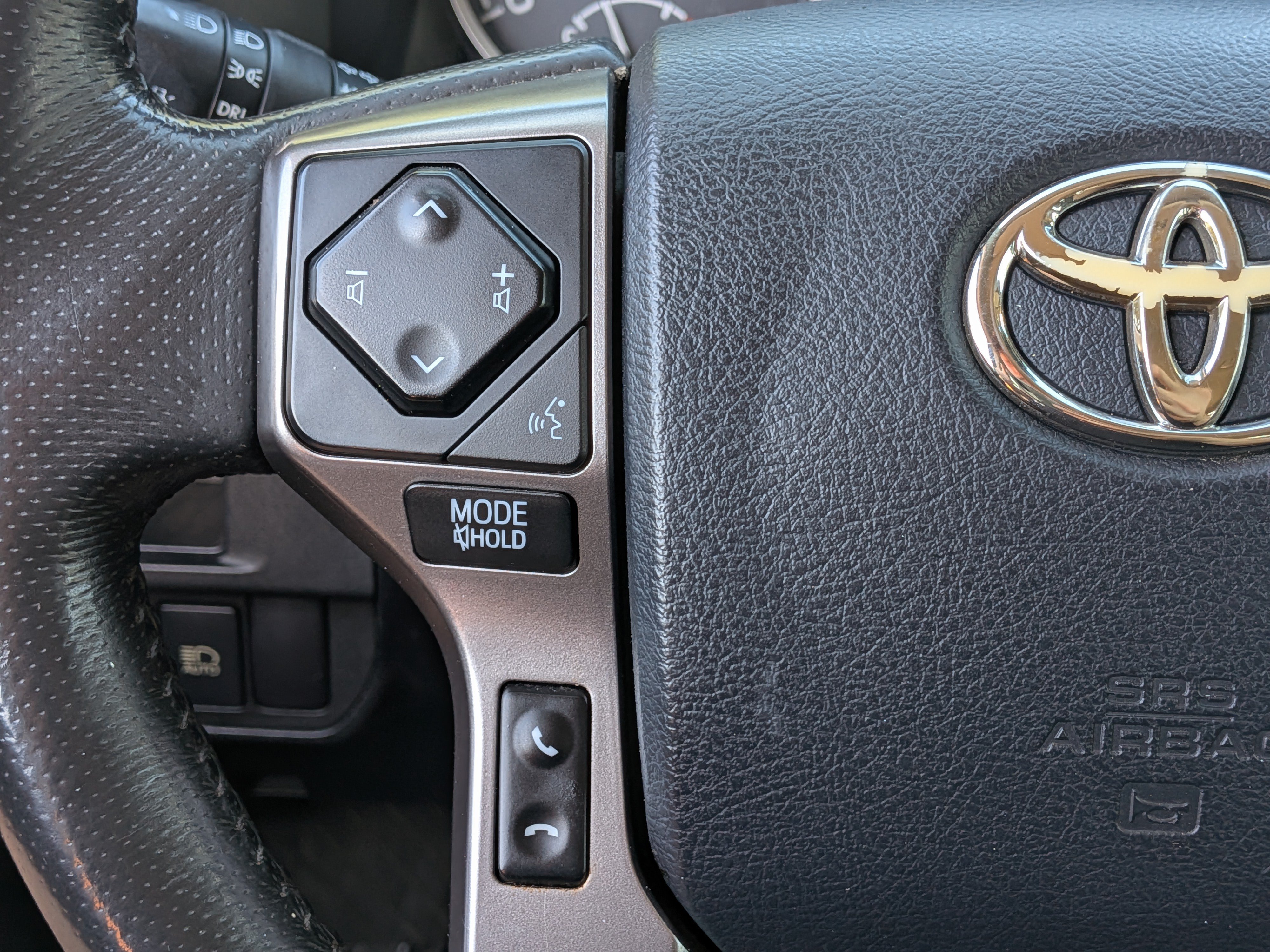 Used 2018 Toyota Tacoma SR5 RWD image 24