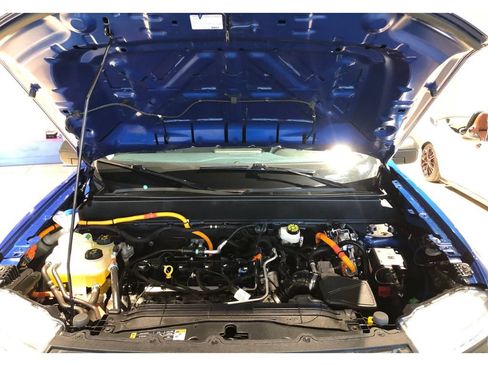 Used 2023 Ford Maverick XL image 4