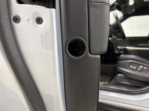 Used 2024 Rivian R1T Adventure AWD/4WD image 30