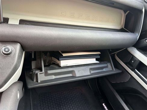 Used 2023 Land Rover Defender 110 X-Dynamic SE image 37