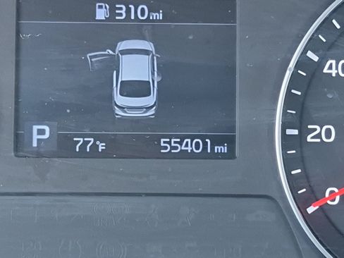 Used 2019 Kia Forte LXS FWD image 16