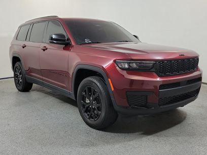 Used 2024 Jeep Grand Cherokee L Laredo