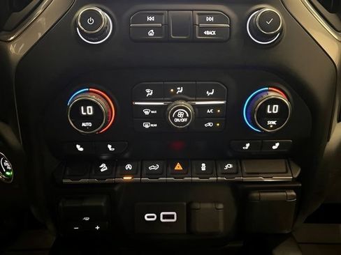 Used 2020 Chevrolet Silverado 1500 RST w/ All-Star Edition AWD/4WD image 18