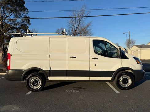 Used 2018 Ford Transit 150 130 Low Roof image 3
