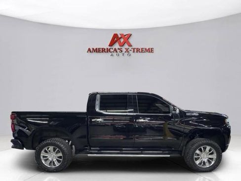 Used 2021 Chevrolet Silverado 1500 High Country w/ Z71 Off-Road Package AWD/4WD image 7