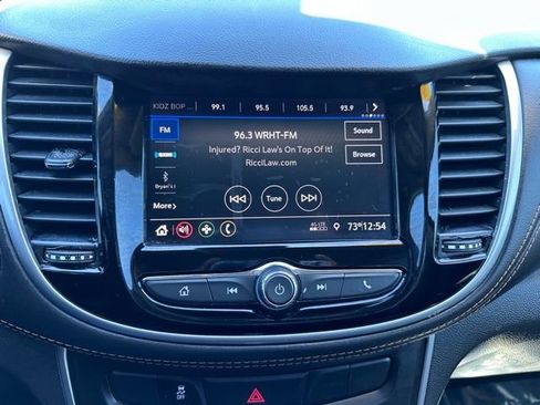 Used 2021 Chevrolet Trax LT w/ Sport Edition image 15