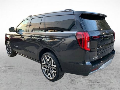 Used 2025 Ford Expedition Platinum w/ Platinum Ultimate Package AWD/4WD image 4