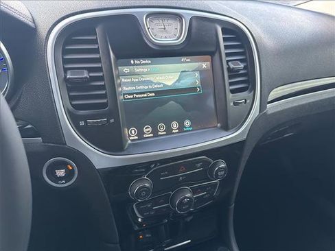 Used 2023 Chrysler 300 Touring w/ Sport Appearance Package image 17