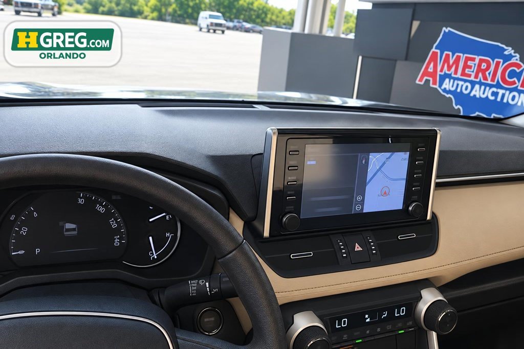 Used 2019 Toyota RAV4 Limited FWD image 12
