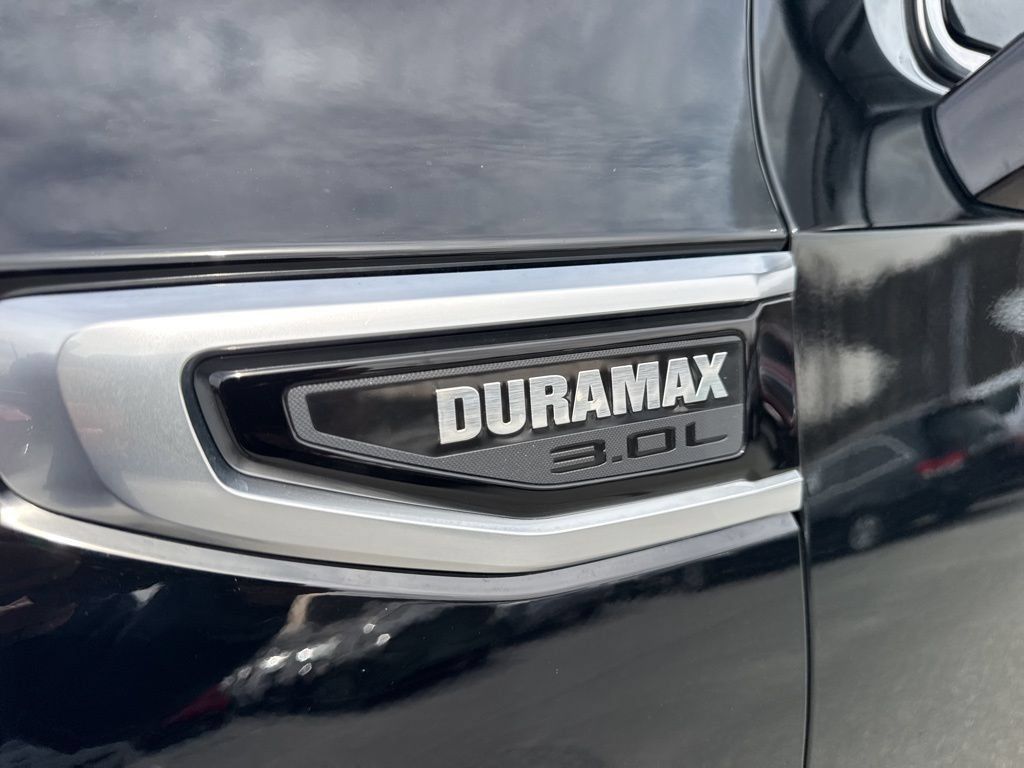 Used 2024 GMC Yukon Denali w/ Denali Reserve Package AWD/4WD image 38