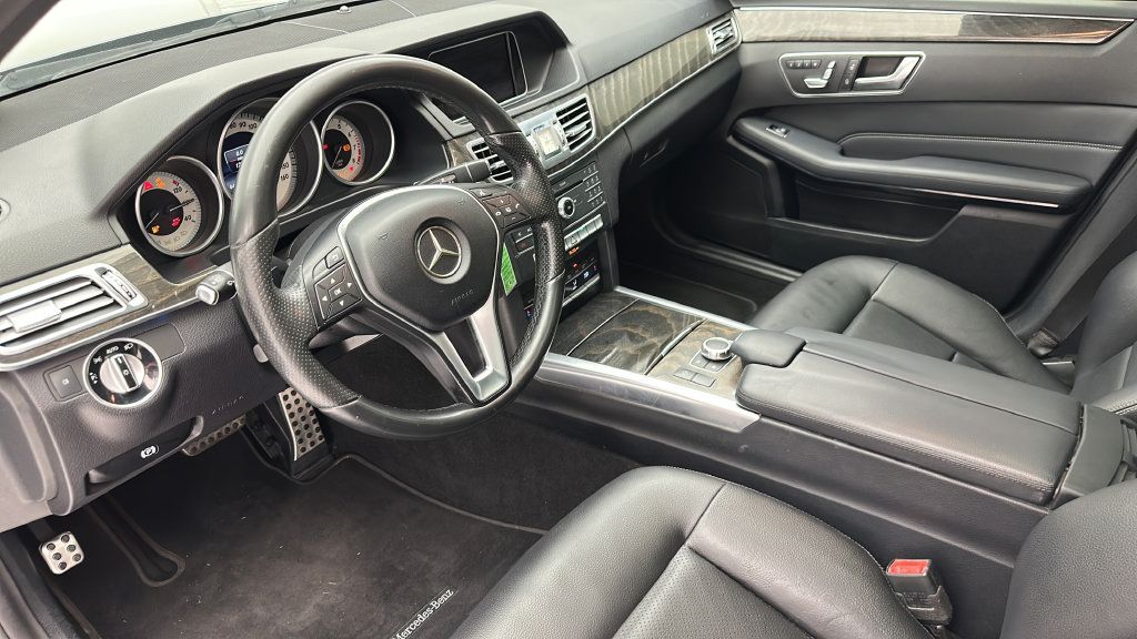 Used 2016 Mercedes-Benz E 350 4MATIC Sedan image 12