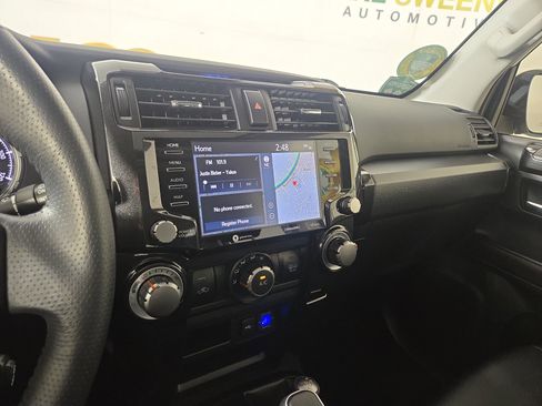 Used 2022 Toyota 4Runner TRD Off-Road Premium image 23