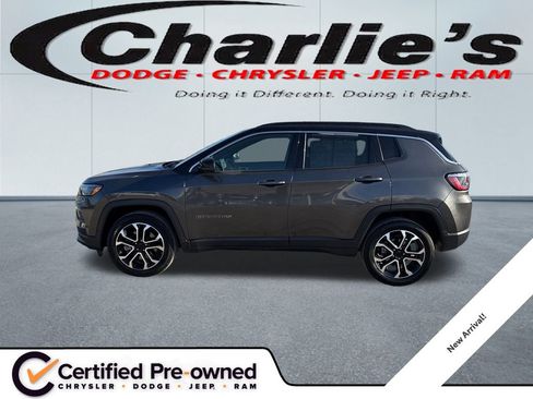 Certified 2023 Jeep Compass Limited image 1