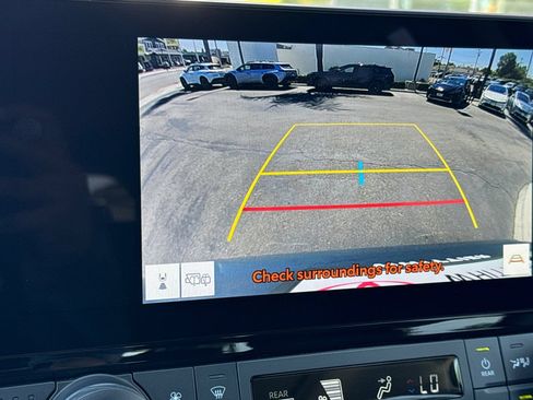 Certified 2025 Toyota Grand Highlander FWD image 27