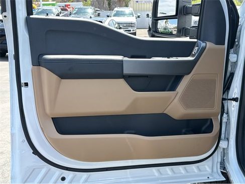 New 2025 Ford F250 XLT image 27