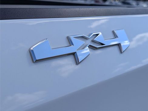 Used 2022 GMC Sierra 1500 Elevation image 33