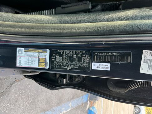 Used 2022 Kia Niro EX FWD image 17
