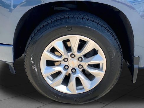 Used 2024 Chevrolet Silverado 1500 Custom RWD image 10