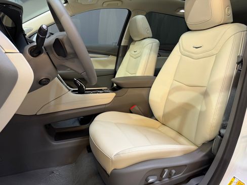 New 2026 Cadillac XT5 Premium Luxury w/ Driver Assist Package image 5