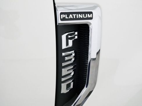 Used 2020 Ford F350 Platinum AWD/4WD image 9