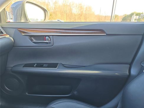 Used 2016 Lexus ES 350 image 23