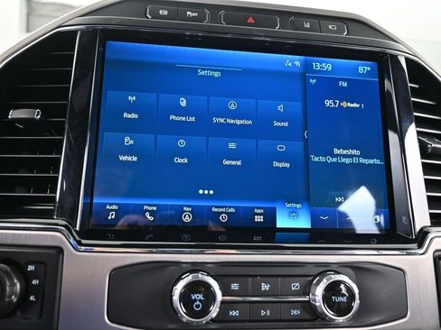 Used 2022 Ford F350 Platinum image 23