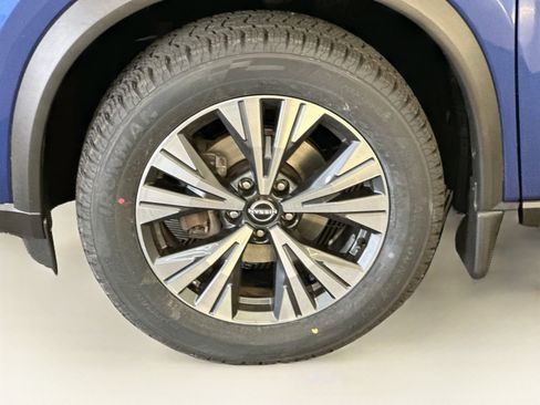 Used 2023 Nissan Rogue SV w/ SV Premium B Package AWD/4WD image 36