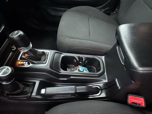 Used 2019 Jeep Wrangler Sport w/ Quick Order Package 24S image 21