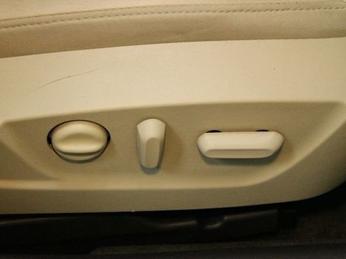 Used 2016 Buick Regal Premium image 12