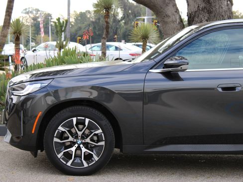 Used 2025 BMW X3 xDrive30i w/ Premium Package image 8