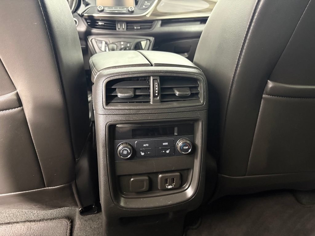 Used 2020 Buick Envision Essence FWD image 14