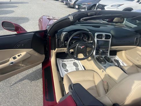 Used 2005 Chevrolet Corvette Convertible w/ Preferred Equipment Group image 23