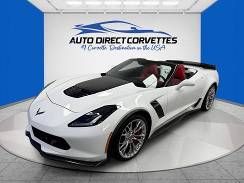 Used 2015 Chevrolet Corvette Z06 w/ 3LZ Preferred Equipment Group RWD image 1