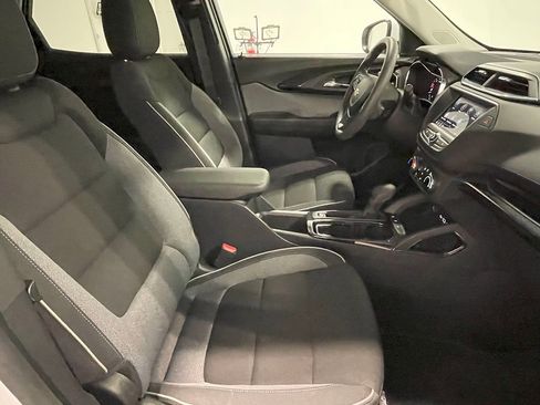 Used 2023 Chevrolet TrailBlazer LT image 28