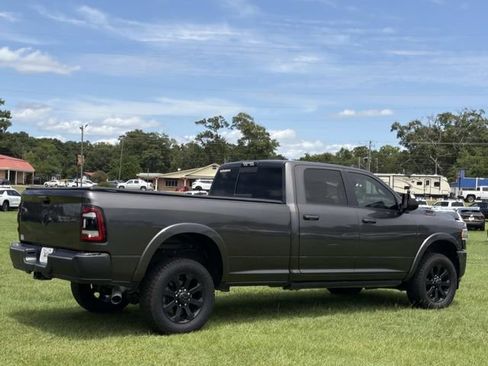 Used 2020 RAM 2500 Laramie AWD/4WD image 6