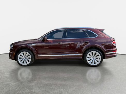 Used 2022 Bentley Bentayga image 6