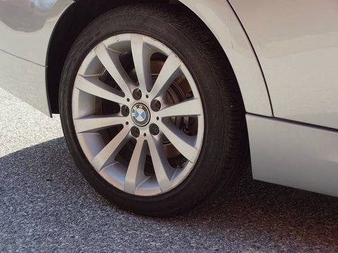 Used 2011 BMW 328i xDrive Sedan image 19