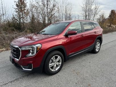Used 2024 GMC Terrain SLE