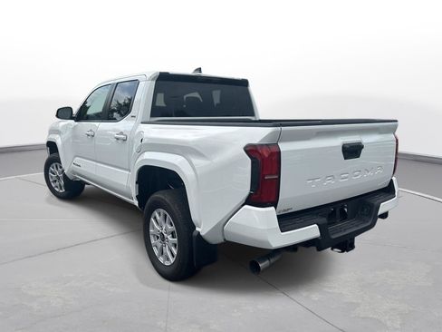 Used 2026 Toyota Tacoma SR5 RWD image 8