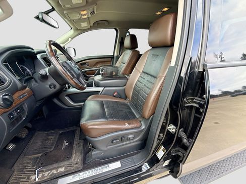 Used 2017 Nissan Titan Platinum Reserve image 13
